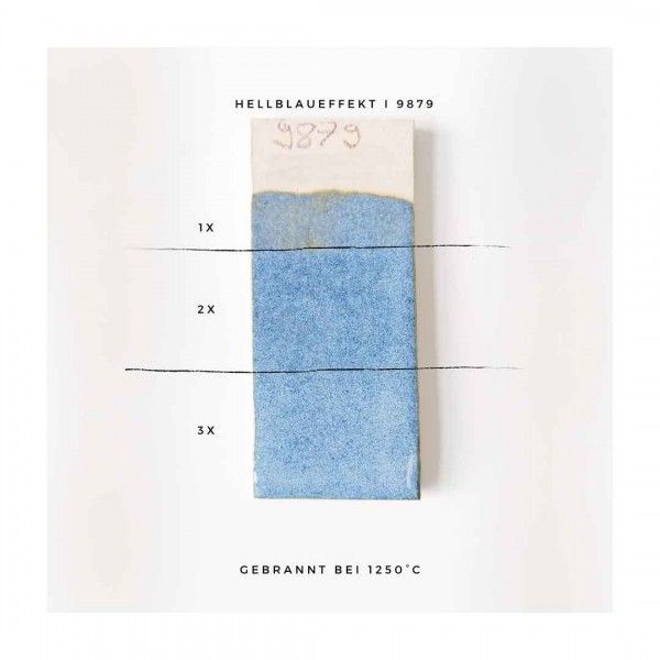9879 - Bleu clair à effets