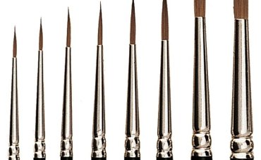 L'art du pinceau en c&eacute;ramique : Pourquoi la martre pure Feustel est indispensable pour vos d&eacute;cors